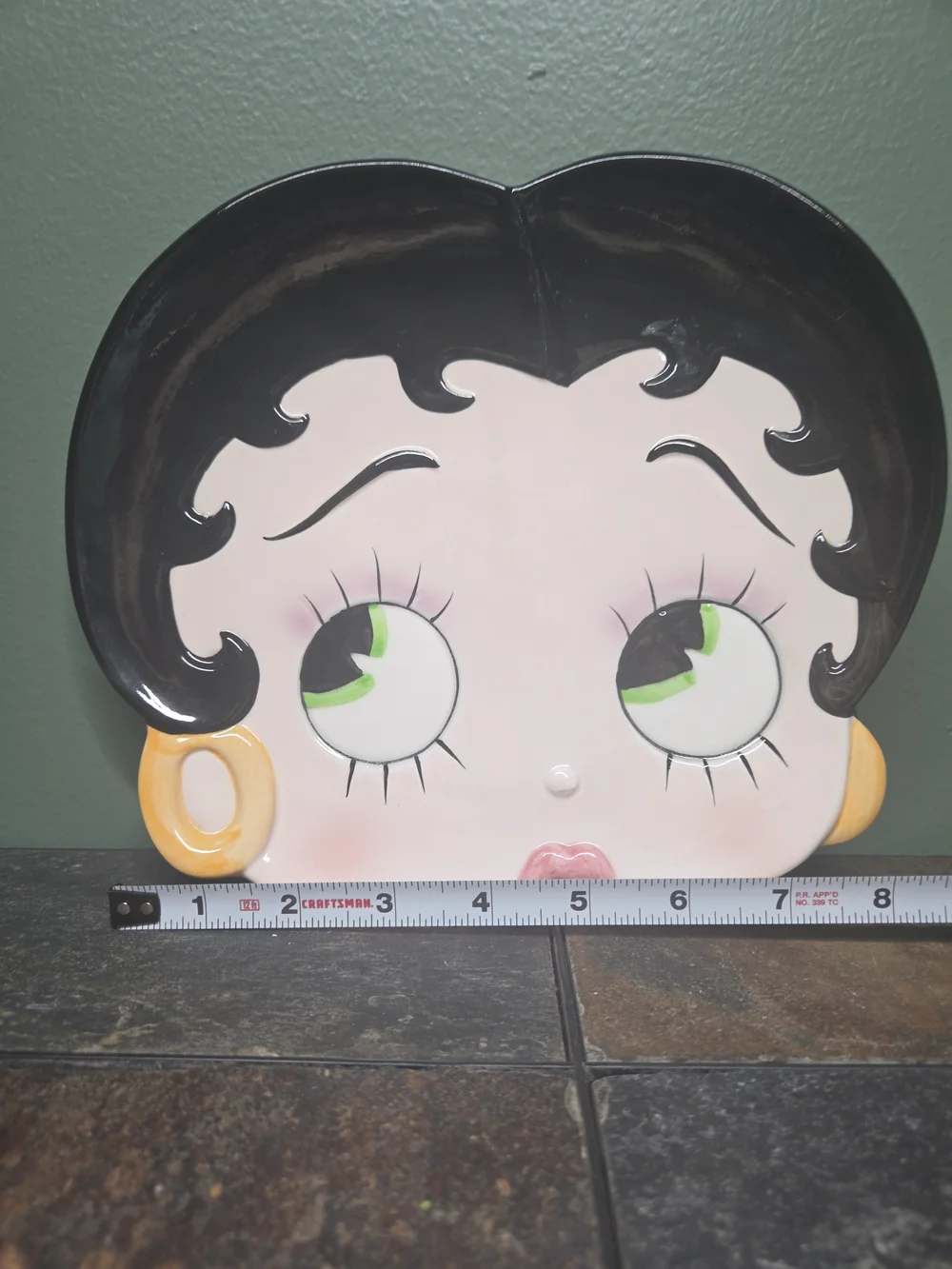 Betty Boop Ceramic Wall Plaque - Black Hair, Pink Face, Green Eyes